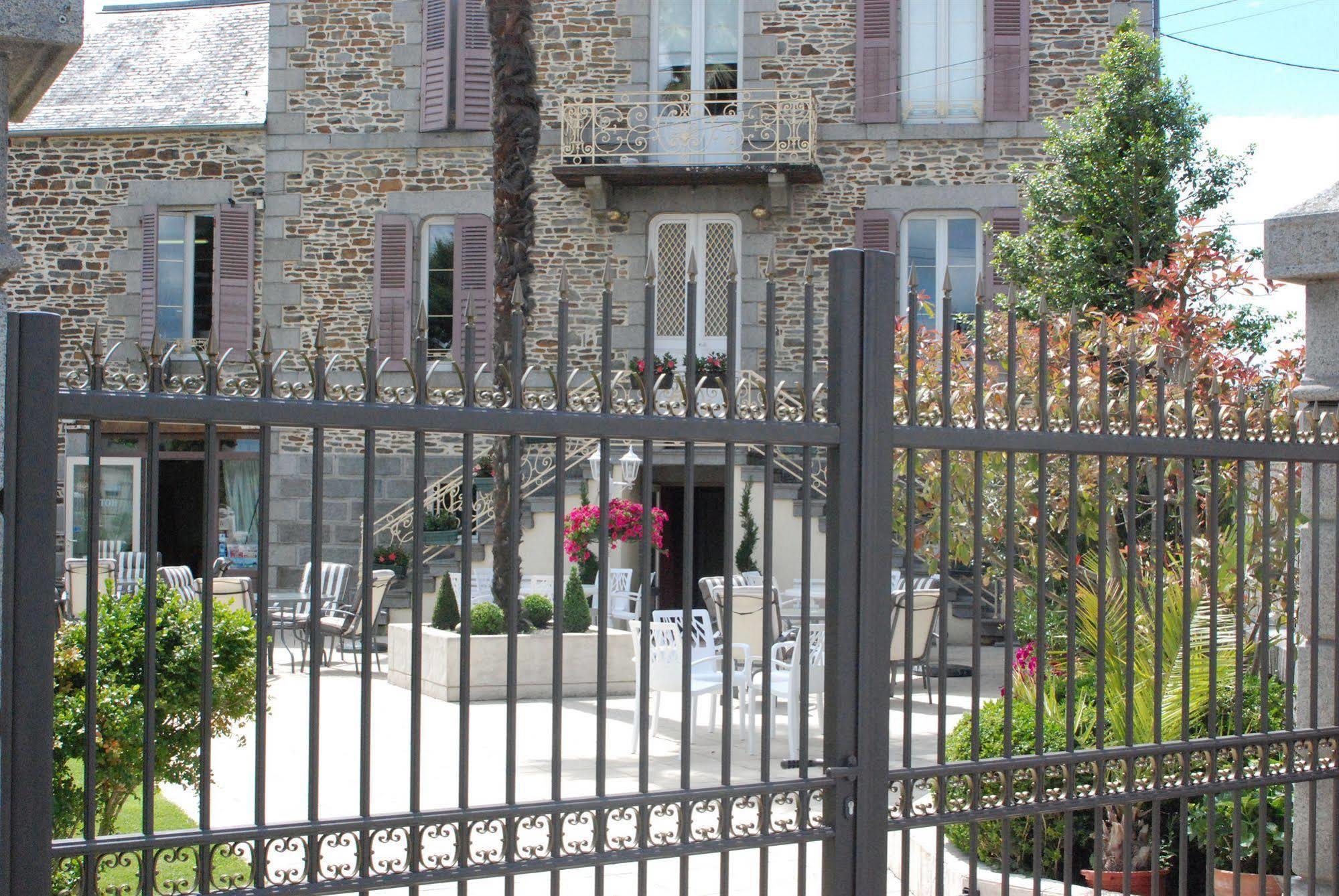 Hotel Ariane & Spa Pontorson Exterior foto